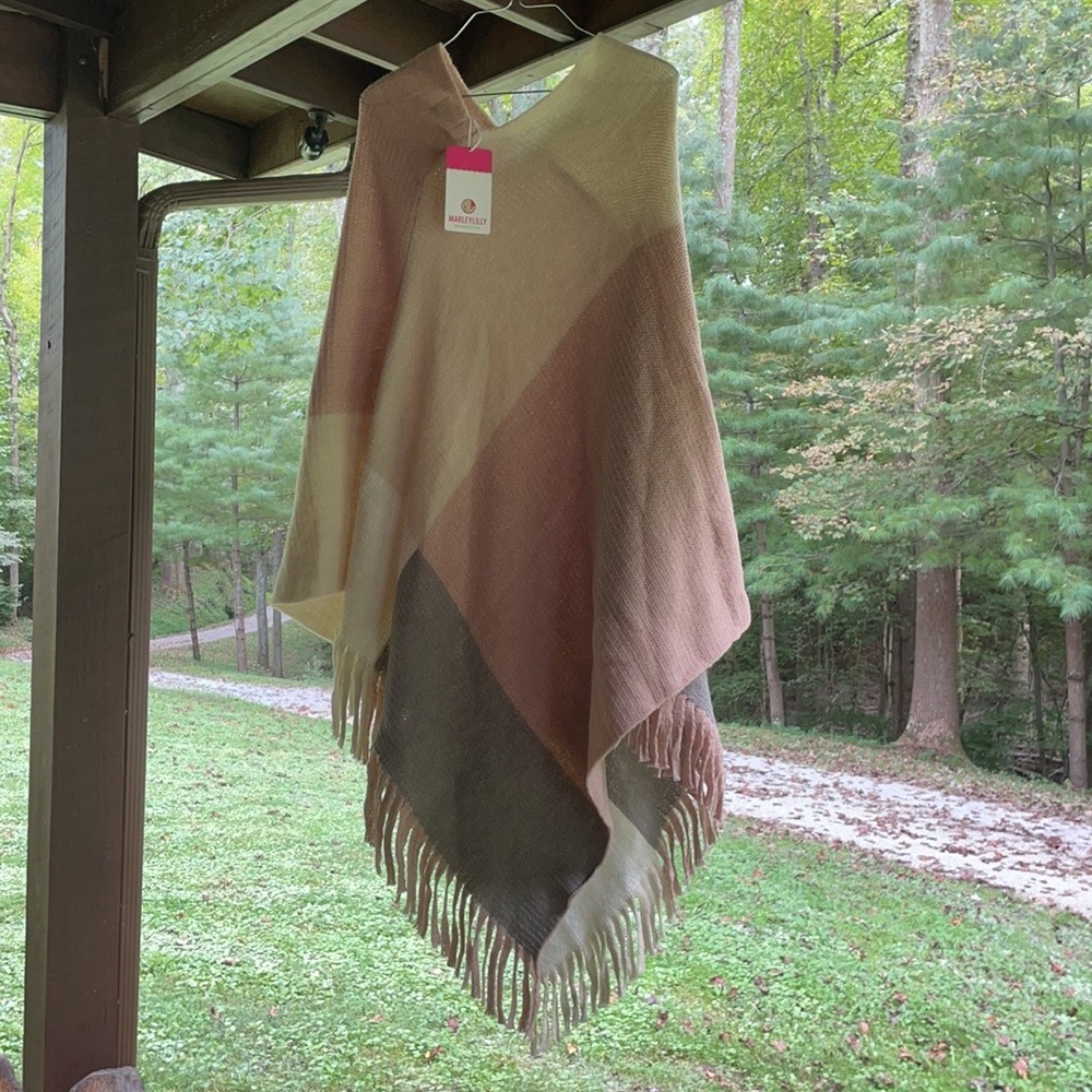Marleylilly Beautiful Poncho